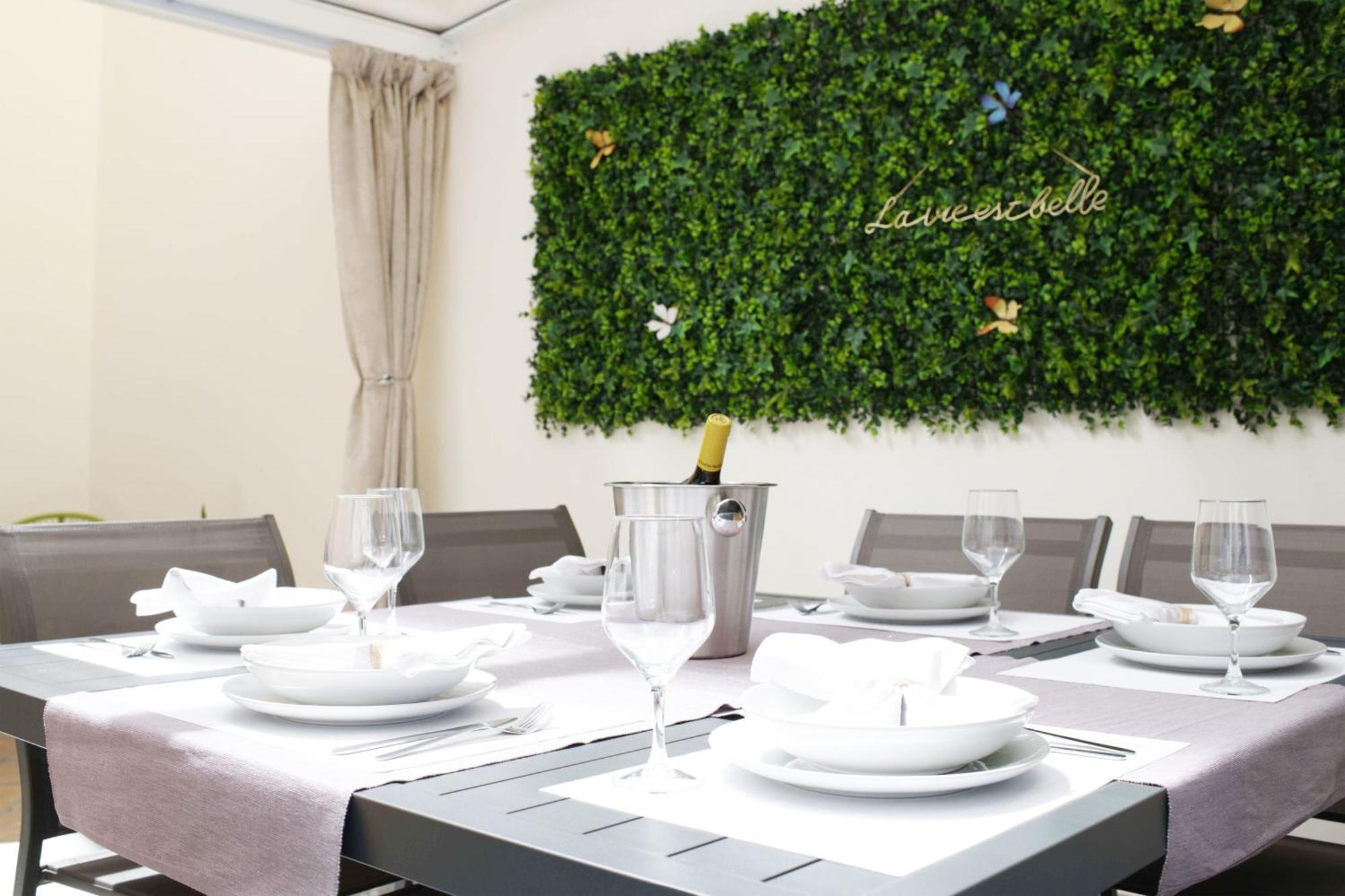 Boutique Plaza Catalonia Suites Cornella Cornellà de Llobregat Exterior foto